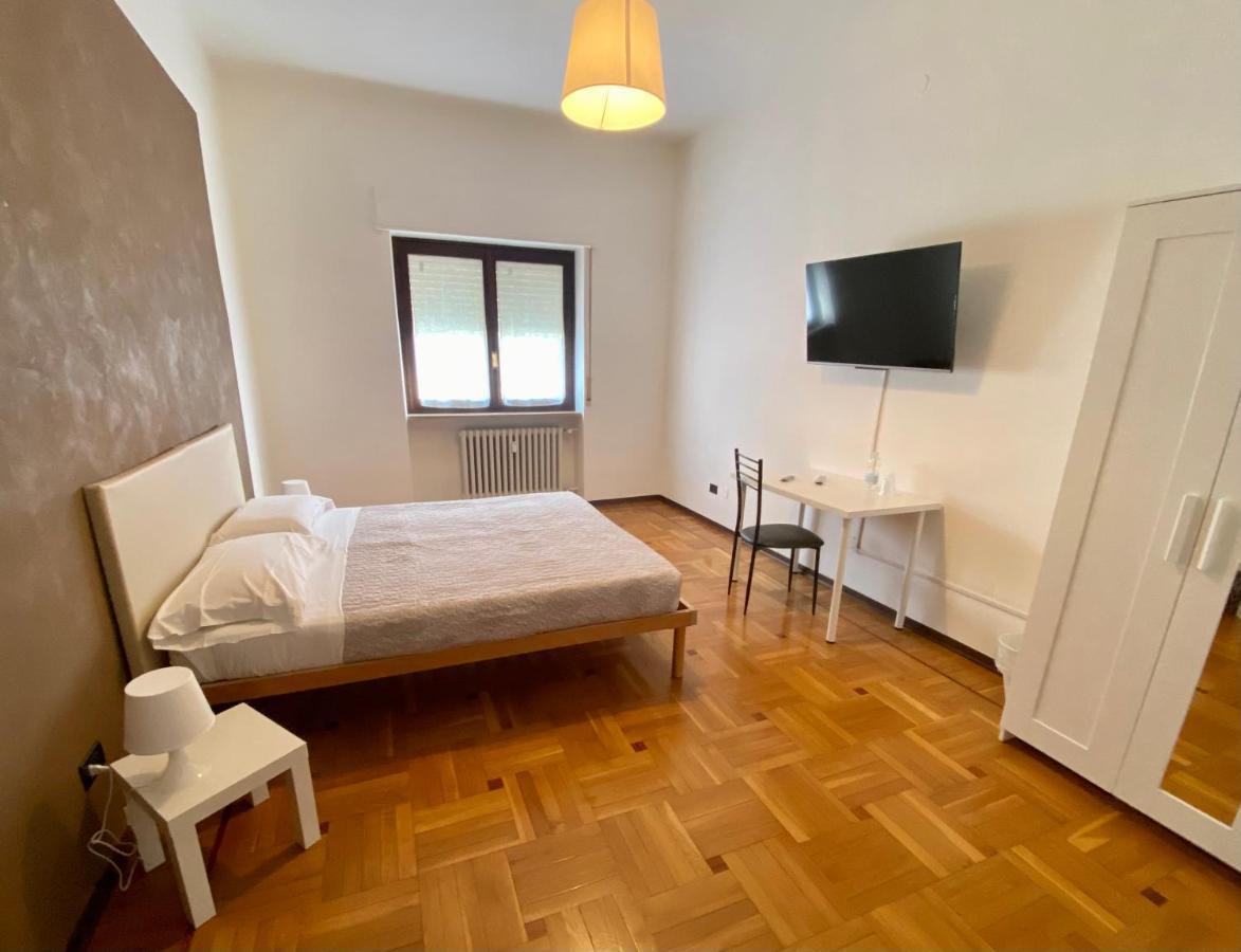 5Th Apartment Кунео Екстер'єр фото