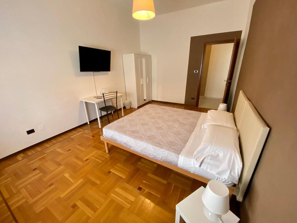 5Th Apartment Кунео Екстер'єр фото